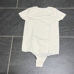 SKIMS Tee Shirt body suit
